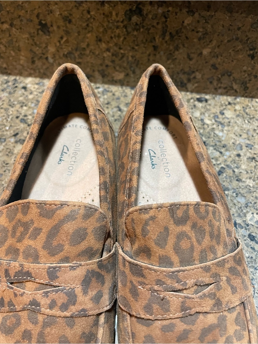 Clarks Trish Rose Loafer Leopard Print Suede Sz 6.5 Ultimate Comfort New w/o Tag - Picture 9 of 12